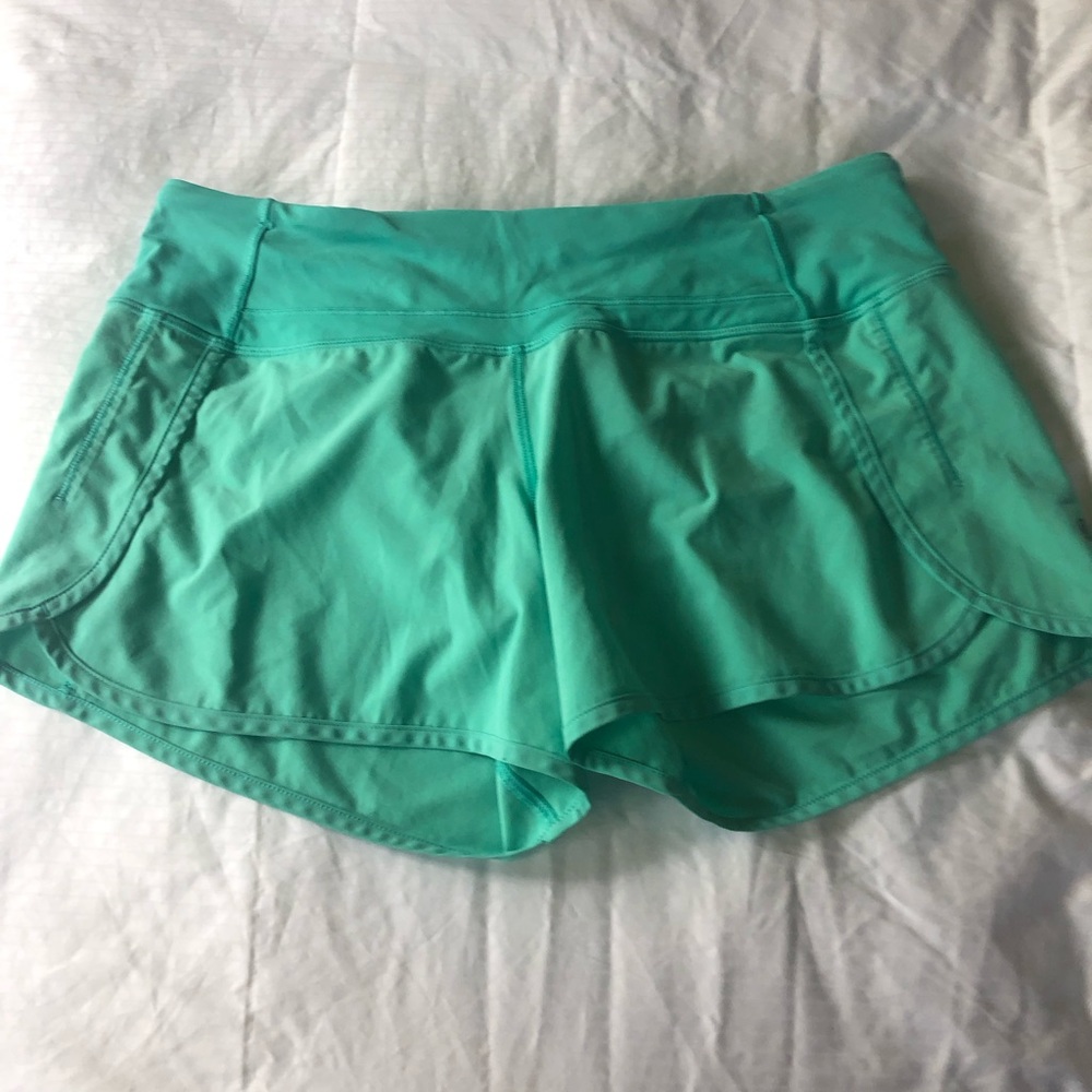 Lululemon Speed Up mid rise 4”